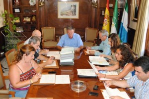 0474f009973d11d31ff78be33bff9996_L