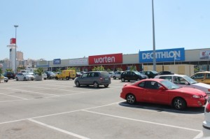 76c147b8075525cc36f647fb3886eee5_L